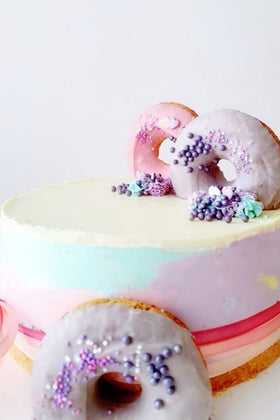 Der Regenbogen Cheesecake