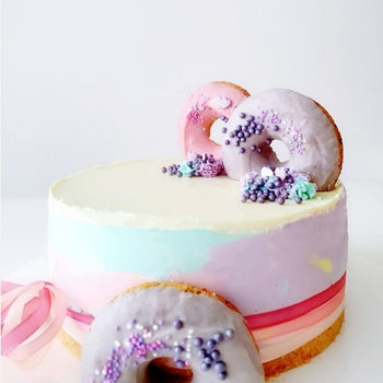 Der Regenbogen Cheesecake